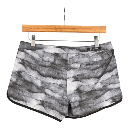 W209 / Women's Athletic Fit / Board Shorts